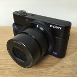 DSC-RX100カスタマイズにおススメの3品!張り革キットとグリップ、液晶保護シート