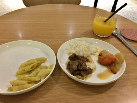 カンタス航空シンガポールラウンジのオーダー式メニューを食レポ！