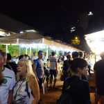 グルメ本で選ばれた店が集うマカンストラ・グラットンズ・ベイへ(シンガポール)