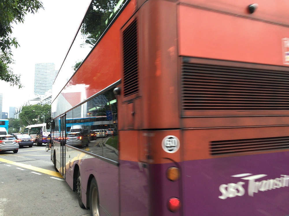 シンガポールで 2階建てバス に乗ってみた 座席と眺望をレポート