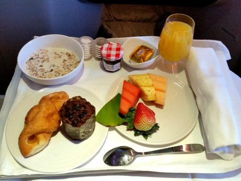 マレーシア航空ビジネスクラスKL～シドニーの朝食