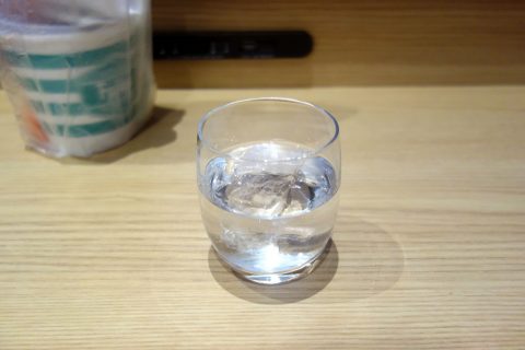 琉球泡盛をサクララウンジで飲む