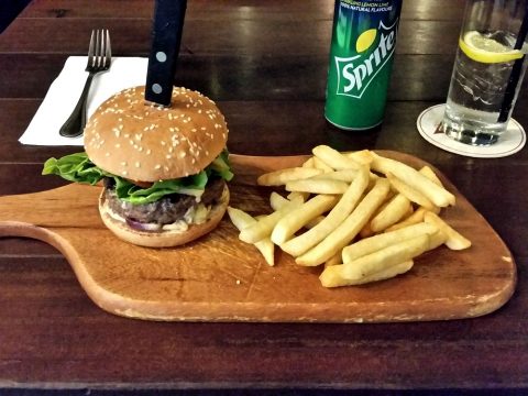 la-boca-latino-barのANGUS-BEEF-BURGER