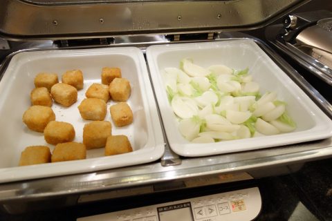 成田空港アメリカン航空ラウンジの揚げ出し豆腐