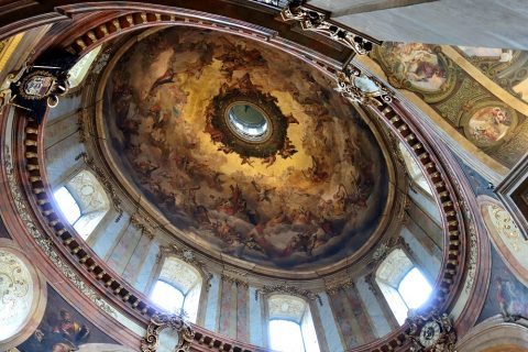 ウィーン「ペーター教会」天井のフレスコ画