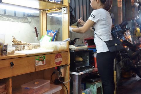 厨房／Banh-Mi-Ha-Noi-nightmarket