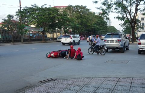 ベトナムでバイク事故