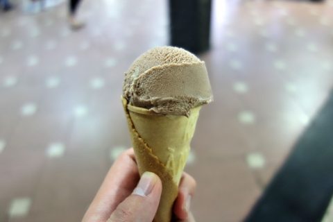 kem-trang-tienのチョコアイス