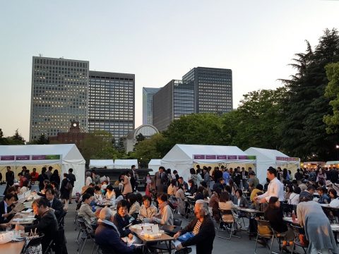 日比谷公園のワインフェスティバル