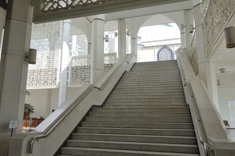 ブルーモスクの階段