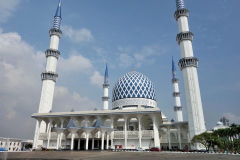 blue mosque-malaysia