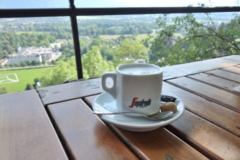 panorama-restaurant-salzburg/景色とコーヒー