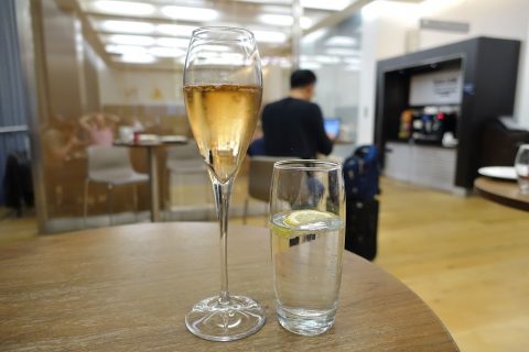 galleries-first-lounge-london-t5／シャンパンの味