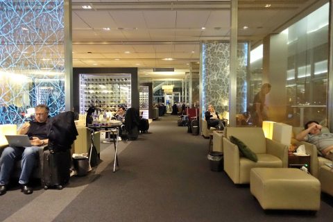 galleries-first-lounge-london-t5／広さ