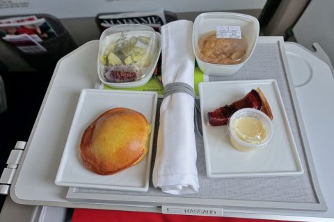 エールフランスビジネスクラスの機内食／パリ～ジュネーブ