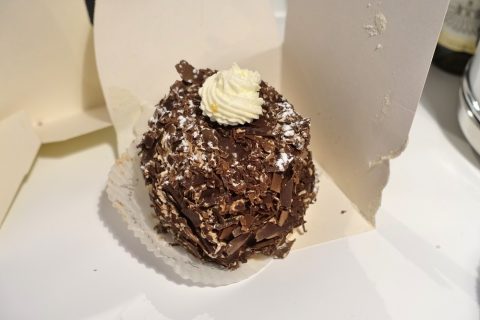 aux-merveilleux-de-fred-geneva／チョコレート