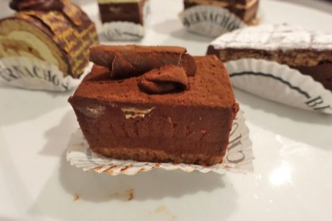 bernachon-lyon／チョコレートパウダーのケーキ