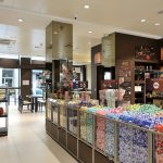 Lindtのチョコレートが日本の半額!フランス・リヨンのショップ&カフェ