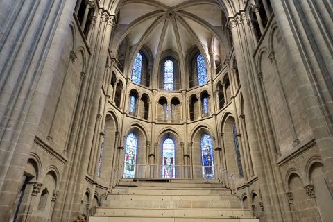 cathedrale-saint-pierre-geneva／祭壇