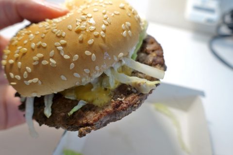 ジュネーブ／マクドナルドのハンバーガー