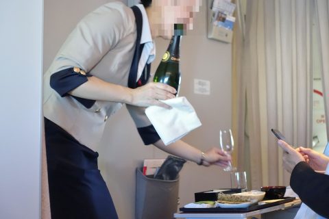 jal-firstclass-domestic-drinks