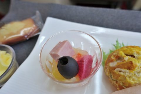jal-firstclass-domestic-meals／前菜の小鉢