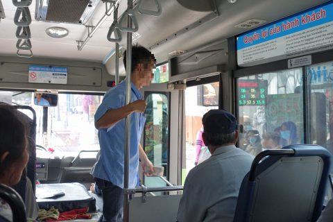 ho-chi-minh-bus／車掌