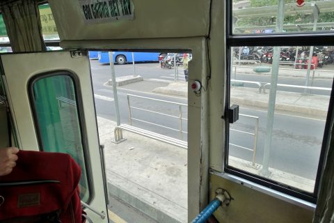 ho-chi-minh-bus／降車