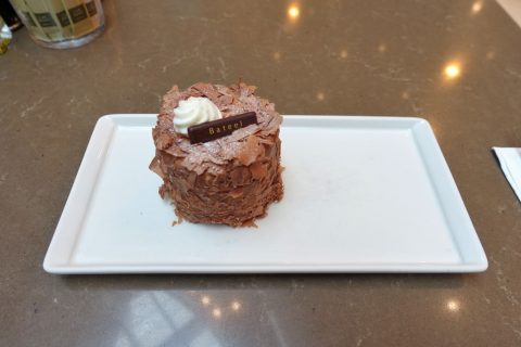 cafe-bateel-dubai-mall／ミルクチョコミルフィーユ