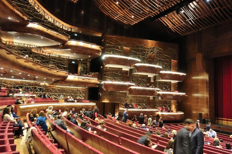 ドバイオペラ鑑賞の記録！シートMAPから服装まで詳しくレポート！