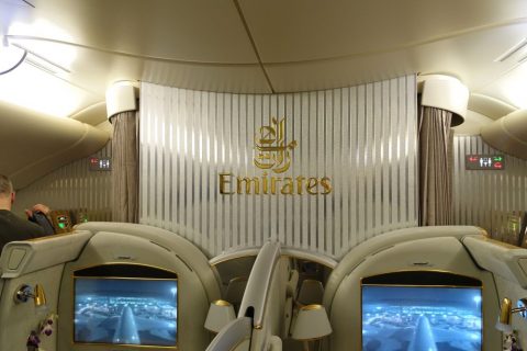 emirates-firstclass-a380エンブレム