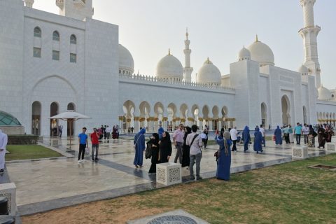 Sheikh-Zayed-Mosque／観光客