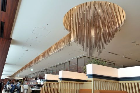 itami-diamond-premier-lounge／天井の装飾