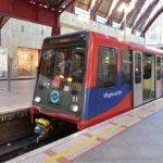 ロンドンのライトレール「DLR」乗り方と路線図、車内の様子