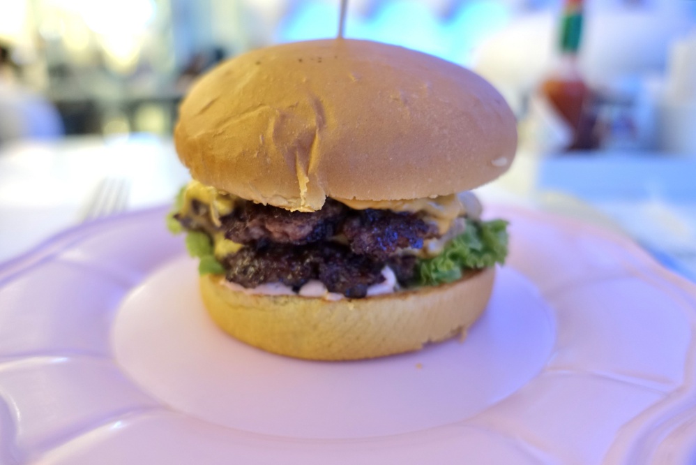 Try The Camel Meat Burger The Restaurant In Dubai Mall Switch