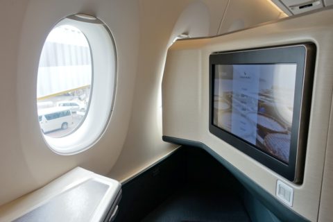 cathaypacific-businessclass-a350／モニター