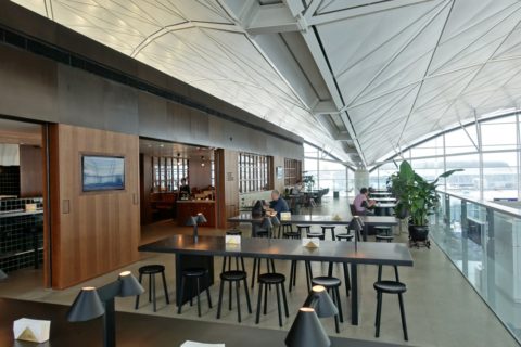 the-deck-cathaypacific-lounge／ザテラス