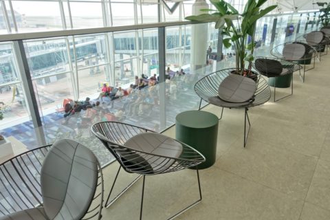 the-deck-cathaypacific-lounge／ザ･テラスの椅子