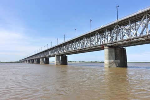 amur-river-pleasure-boat／ハバロフスク橋