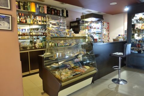 irkutsk-airport-business-lounge／Barカウンター