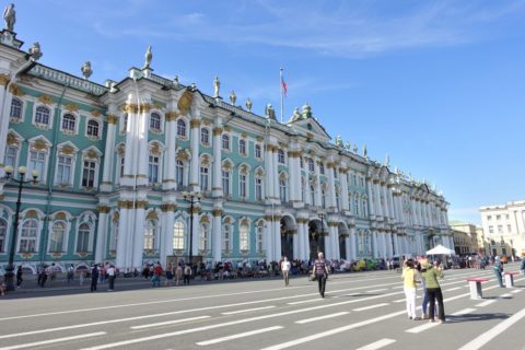 St-Petersburg-Hermitage-museum・全景と広場