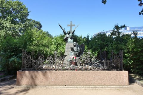 Tikhvin-cemetery／チャイコフスキーの墓