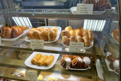 GUM-Department-Store／カフェのパン