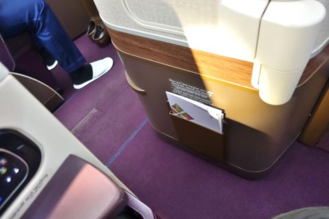 thai-airways-businessclass／シートポケット