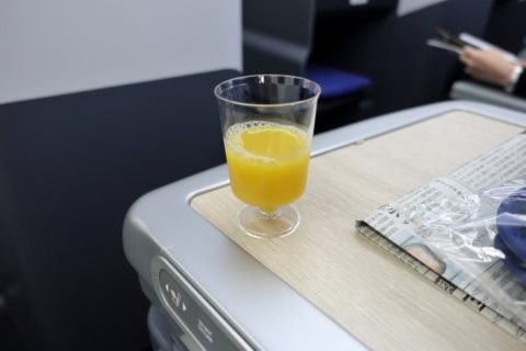 ANA-businessclass-b787-10／ウェルカムドリンク