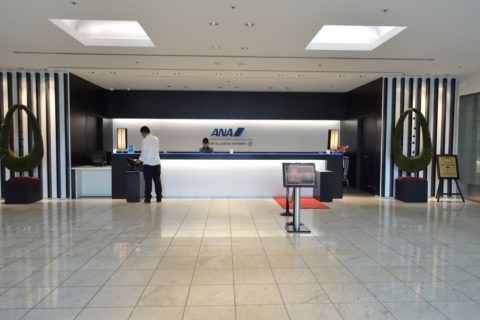 ANA-lounge-narita-satellite5／レセプション