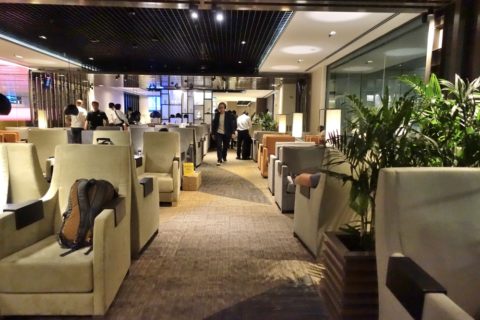 dnata-lounge-singapore／混雑