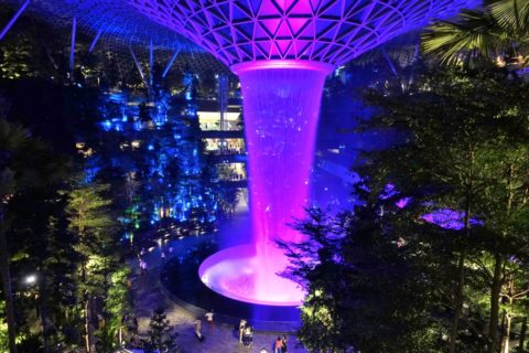 singapore-jewel／夜のライトアップ