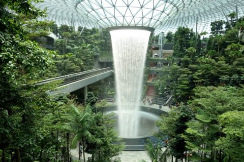 singapore-jewel／滝