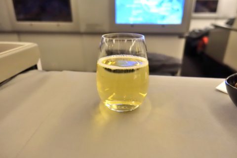 turkish-airlines-businessclass-b777／シャンパン